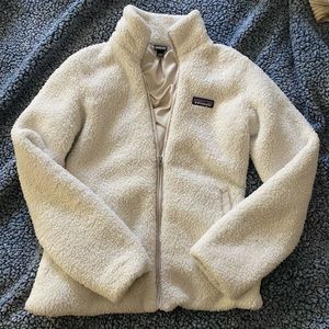 PATAGONIA size small, white fleece zip up jacket